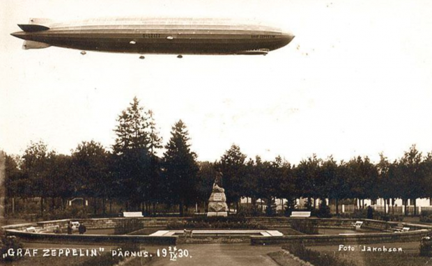 Graf Zeppelin Pärnu linna kohal